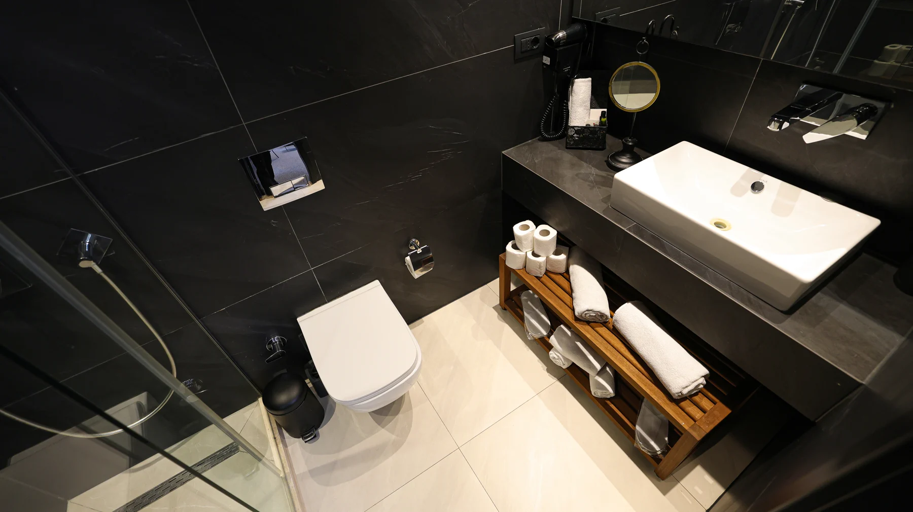 deluxe junior suite — Detaj i hapësirës