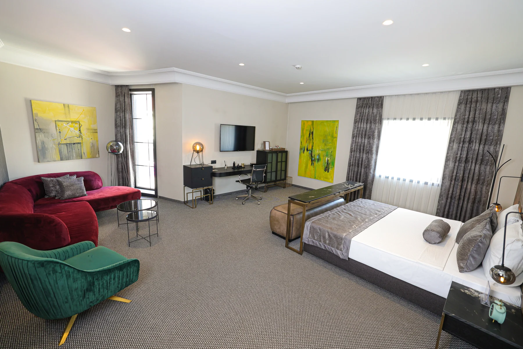 Deluxe Spa Suite — Room View